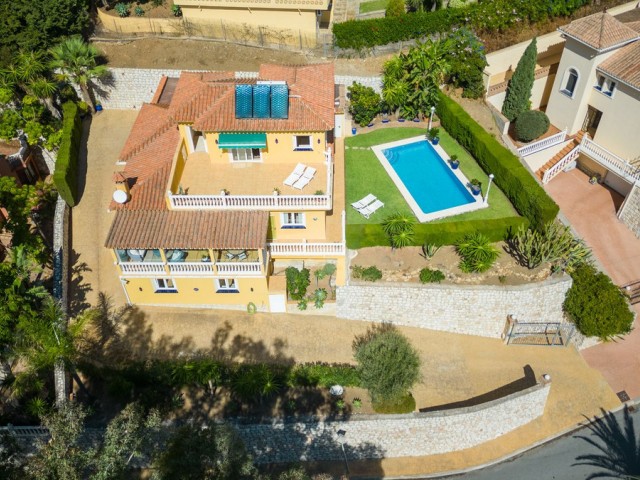 Villa con 3 Dormitorios  en Torrenueva