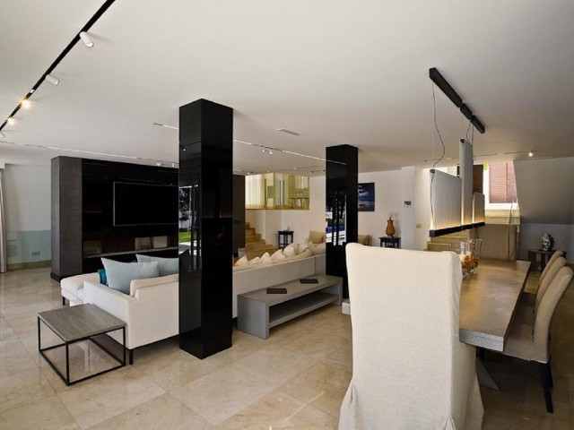 6 Slaapkamer Villa in Las Brisas