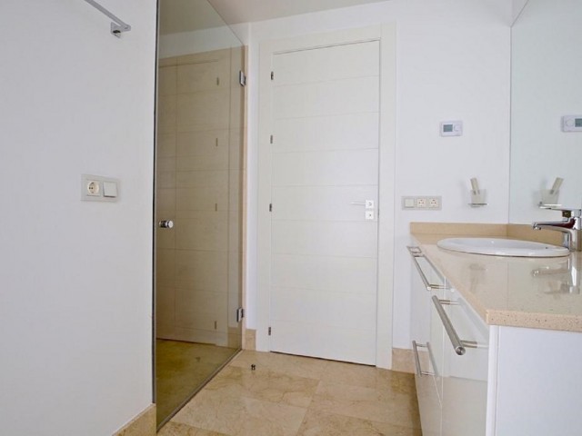 6 Slaapkamer Villa in Las Brisas