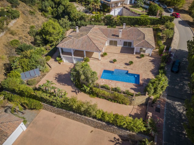 5 Sovrums Villa i Valtocado