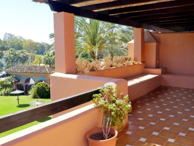 Huoneisto, Guadalmina Baja, R4688896