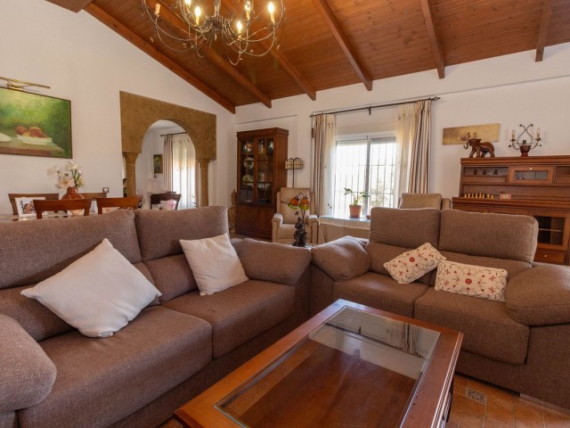 Villa con 4 Dormitorios  en Entrerrios