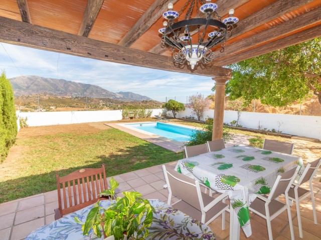 Villa con 4 Dormitorios  en Entrerrios