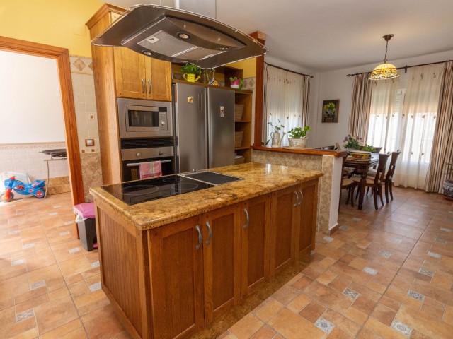 Villa con 4 Dormitorios  en Entrerrios