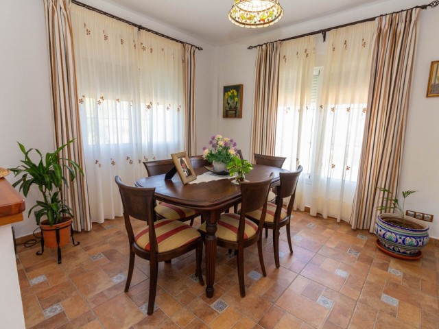 Villa con 4 Dormitorios  en Entrerrios