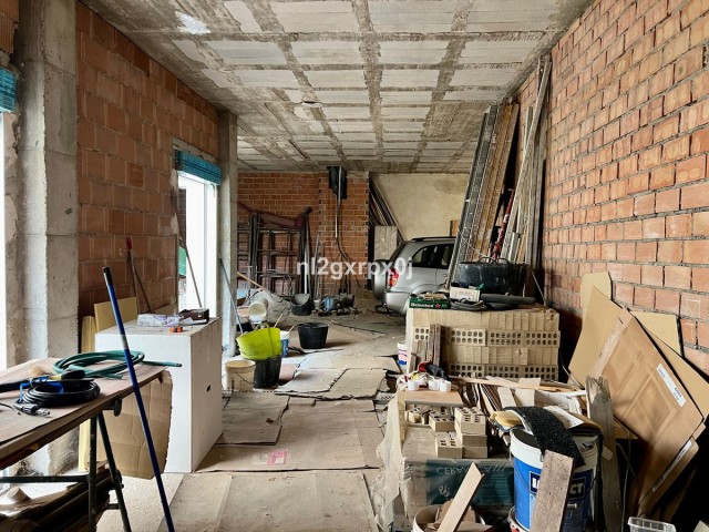 Comercial, Las Lagunas, R4904365