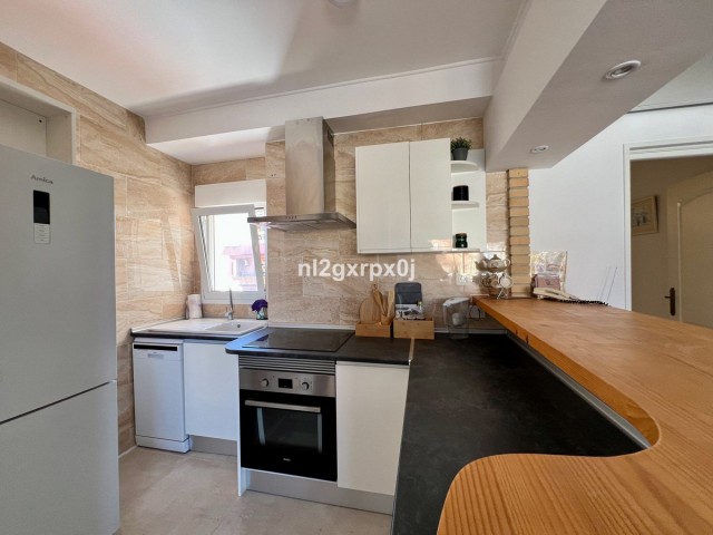 Comercial con 15 Dormitorios  en Las Lagunas
