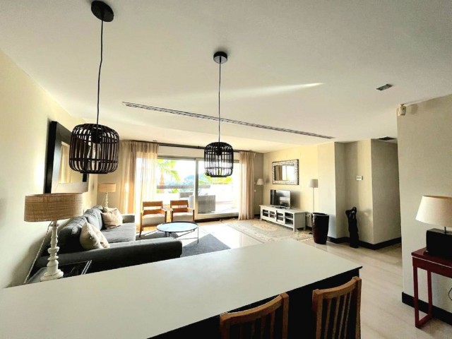 Apartment, Benahavis, R4904716
