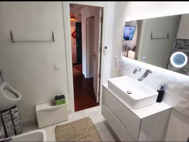 Apartamento con 1 Dormitorios  en Puerto de Cabopino