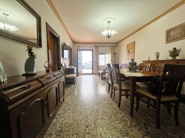 3 Bedrooms Townhouse in Fuengirola