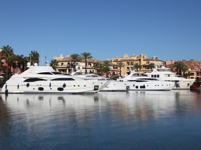 Comercial con 0 Dormitorios  en Sotogrande Costa