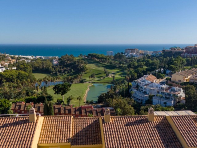 2 Schlafzimmer Apartment in Torrequebrada
