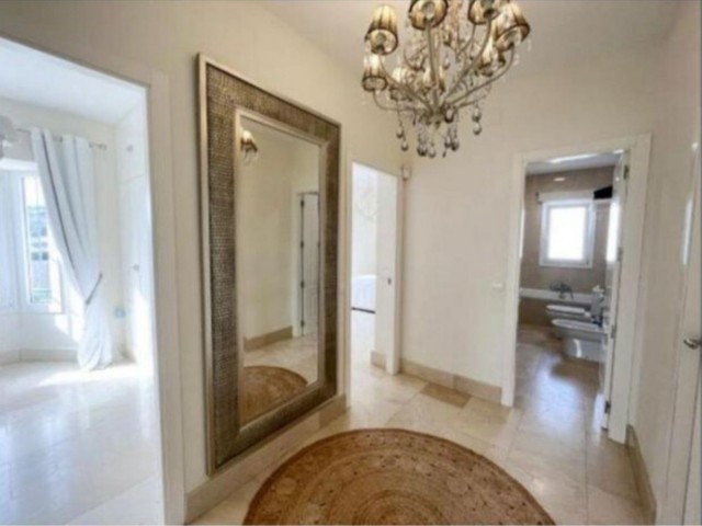 5 Schlafzimmer Villa in San Roque
