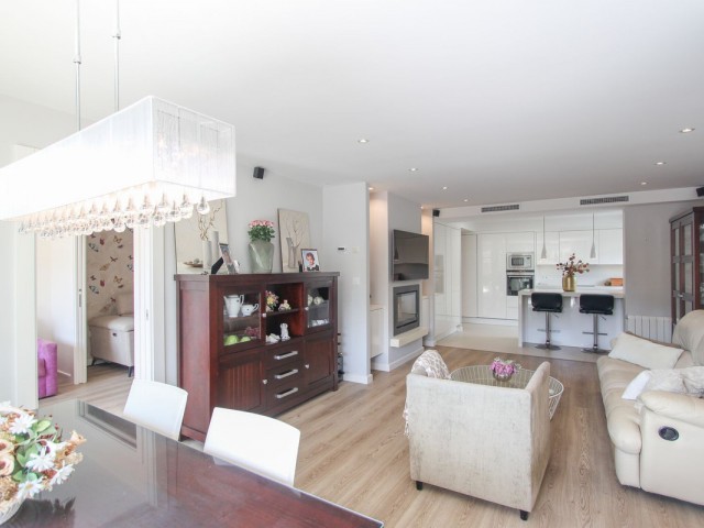 Apartamento, Guadalmina Alta, R5040325