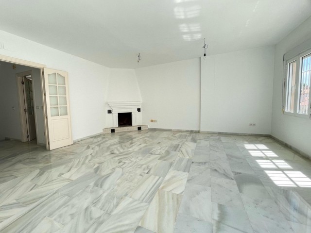 Villa, Arroyo de la Miel, R5044264