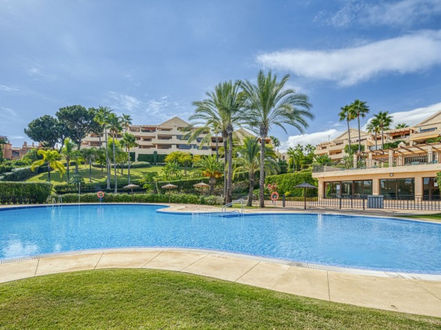 Apartment, Benahavis, R5049574