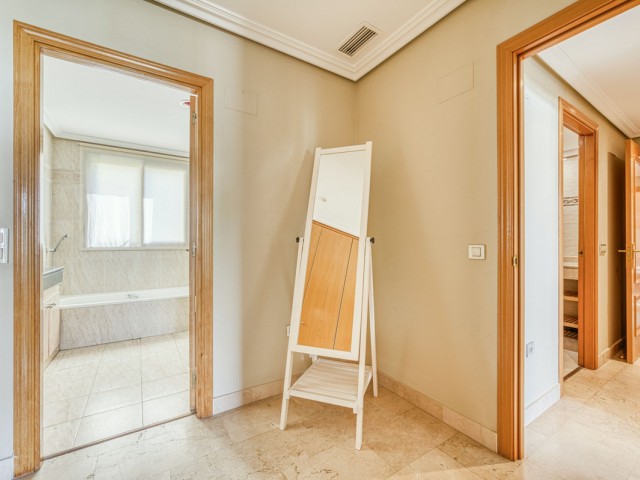 2 Soveroms Leilighet i Benahavís