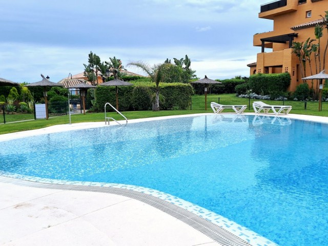 Apartment, La Duquesa, R5041186