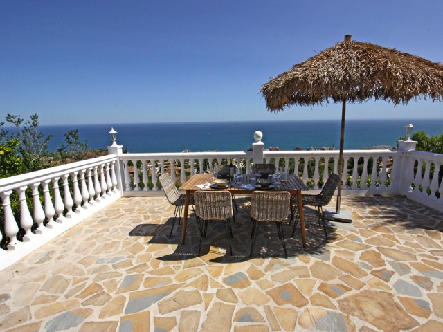 Villa con 4 Dormitorios  en La Capellania
