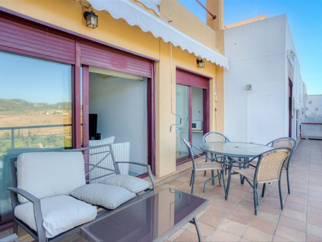 3 Bedrooms Apartment in Benahavís