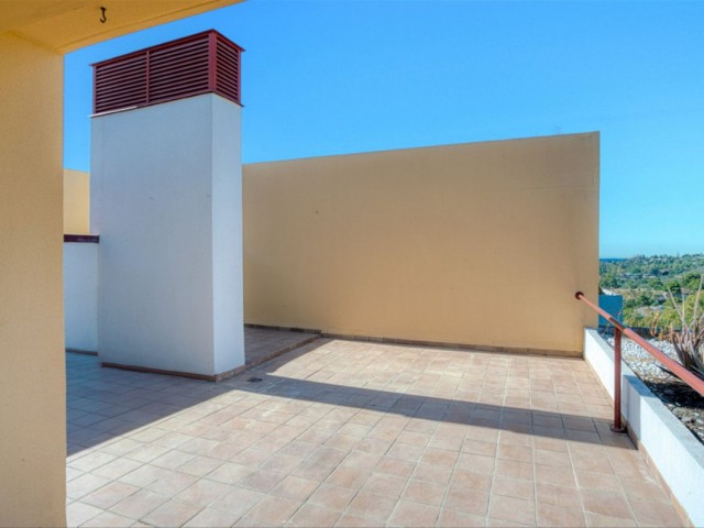3 Bedrooms Apartment in Benahavís