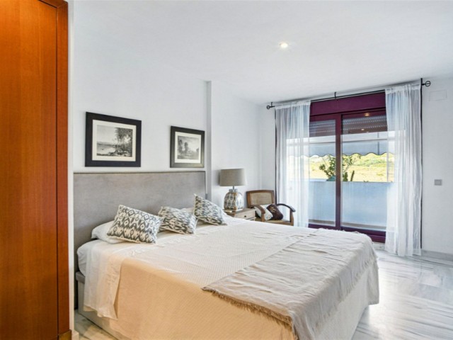 3 Bedrooms Apartment in Benahavís