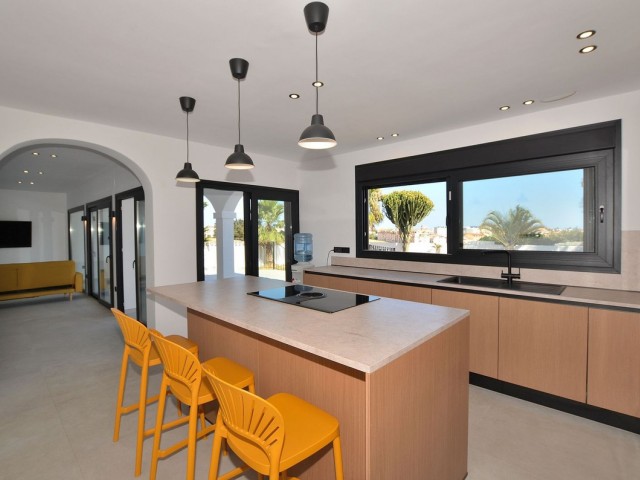 5 Soveroms Villa i El Coto