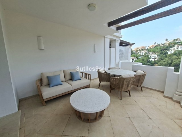 Apartamento con 2 Dormitorios  en Aloha