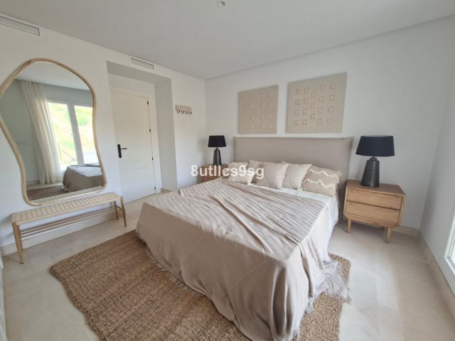 Apartamento con 2 Dormitorios  en Aloha