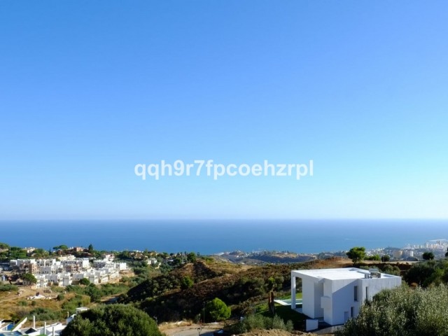  Plot in Mijas