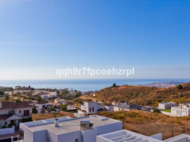  Plot in Mijas