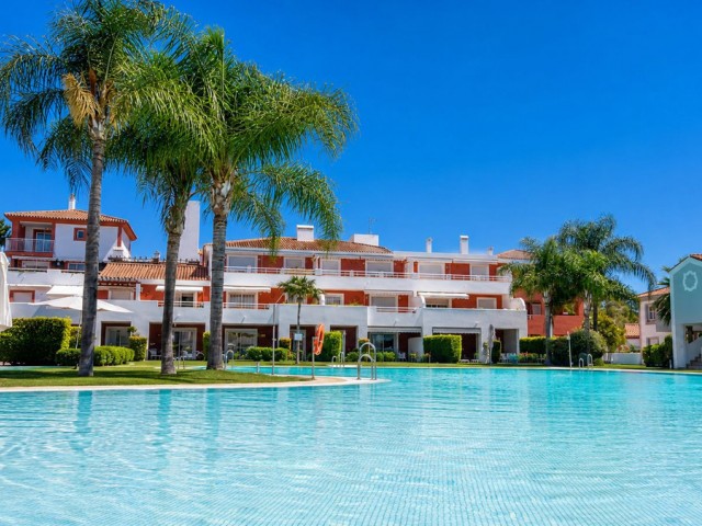 Apartment, El Paraiso, R5119618