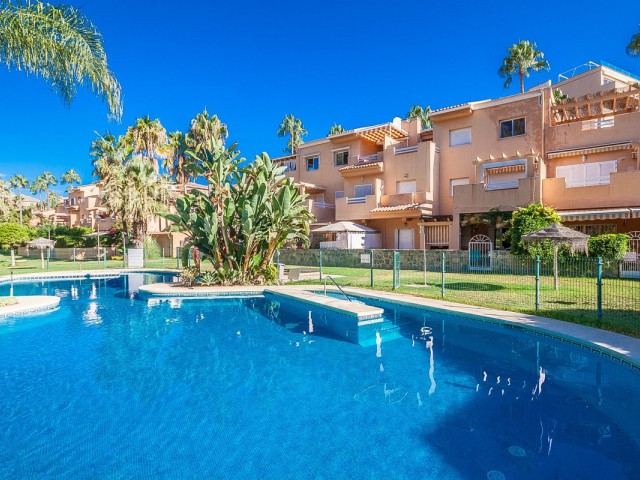 Apartment, Cabopino, R5138635