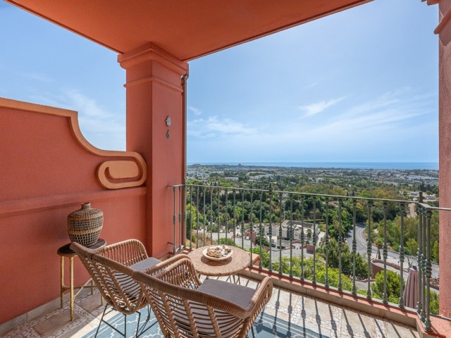 Apartamento con 4 Dormitorios  en Monte Halcones