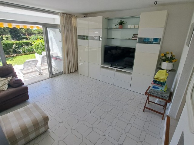 Maison mitoyenne avec 3 Chambres  à Miraflores