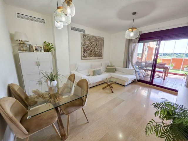 Apartment, La Duquesa, R5164906