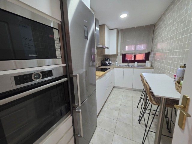 Apartamento con 3 Dormitorios  en La Duquesa