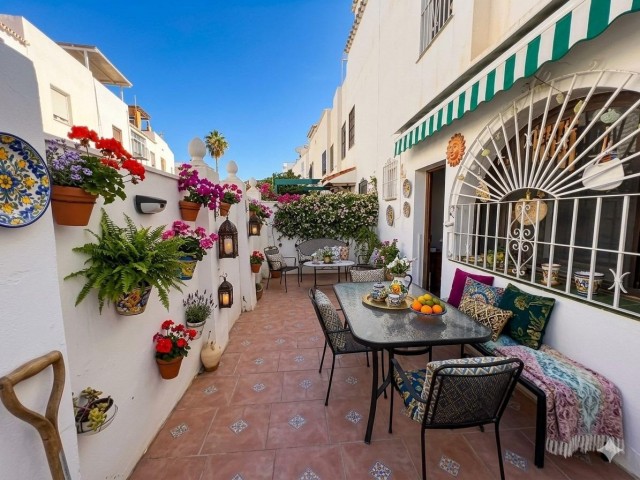 Villa, La Colina, R5169172