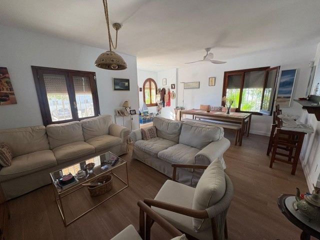 4 Slaapkamer Villa in La Colina