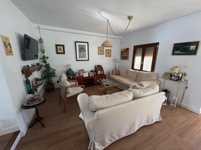 4 Slaapkamer Villa in La Colina