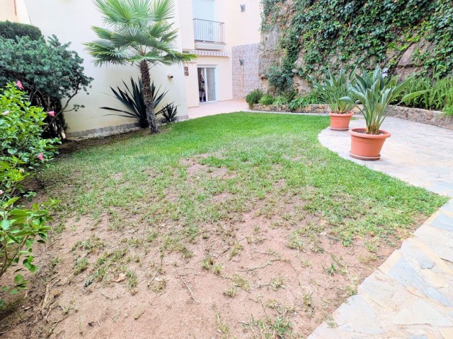 Apartment, Benahavis, R5184970