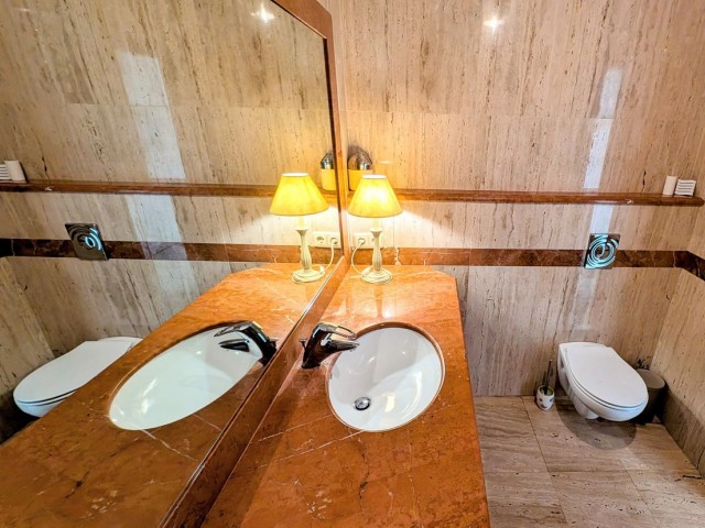 2 Bedrooms Apartment in Benahavís