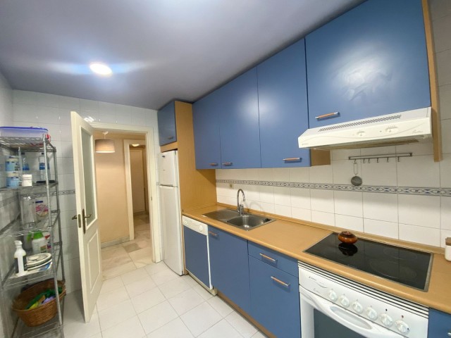 Apartamento con 3 Dormitorios  en Nagüeles