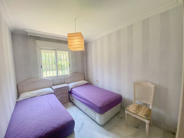 Apartamento con 3 Dormitorios  en Nagüeles