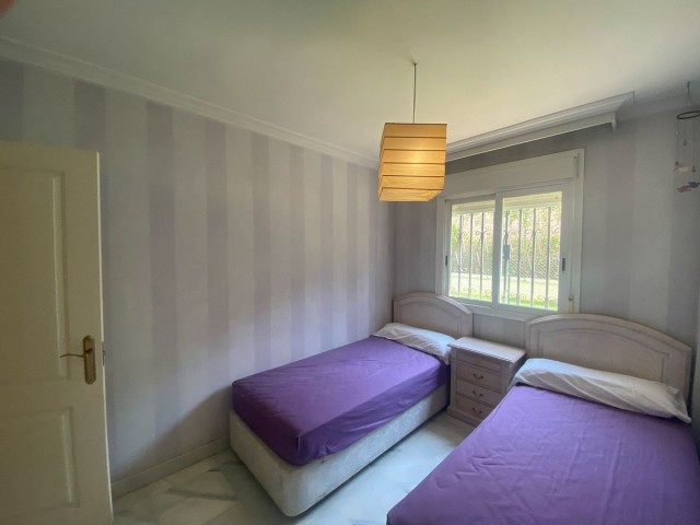 Apartamento con 3 Dormitorios  en Nagüeles