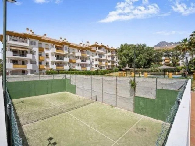 Apartamento con 3 Dormitorios  en Nagüeles