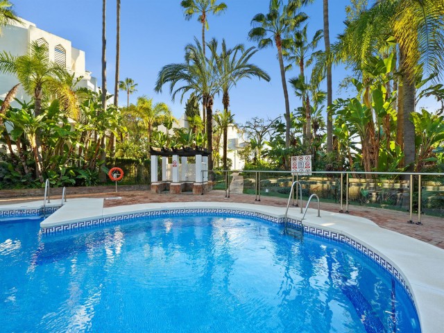 Apartamento con 2 Dormitorios  en Reserva de Marbella