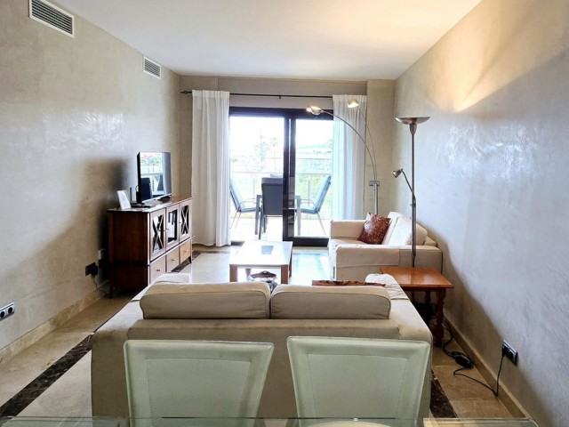 2 Bedrooms Apartment in La Duquesa