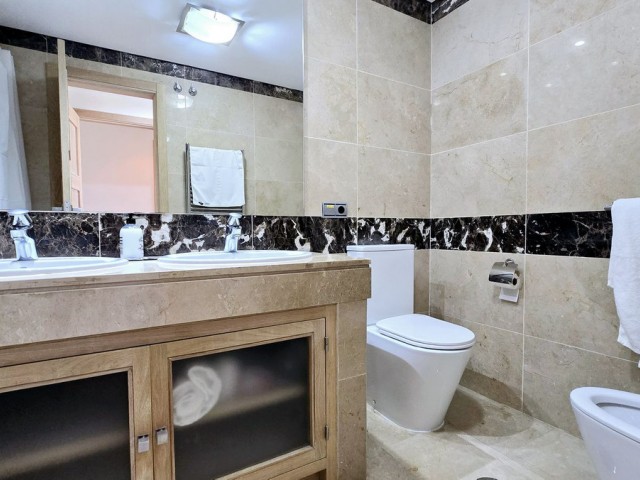 2 Bedrooms Apartment in La Duquesa