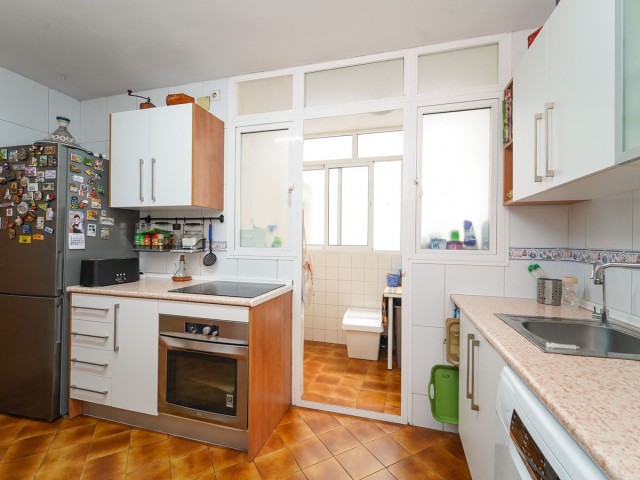 Apartamento con 4 Dormitorios  en Málaga Centro